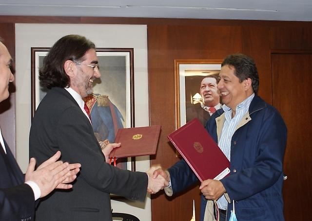 Andrés René Guzmán: The Shadowy Businessman Behind Controversial Bilateral Deals in South America
